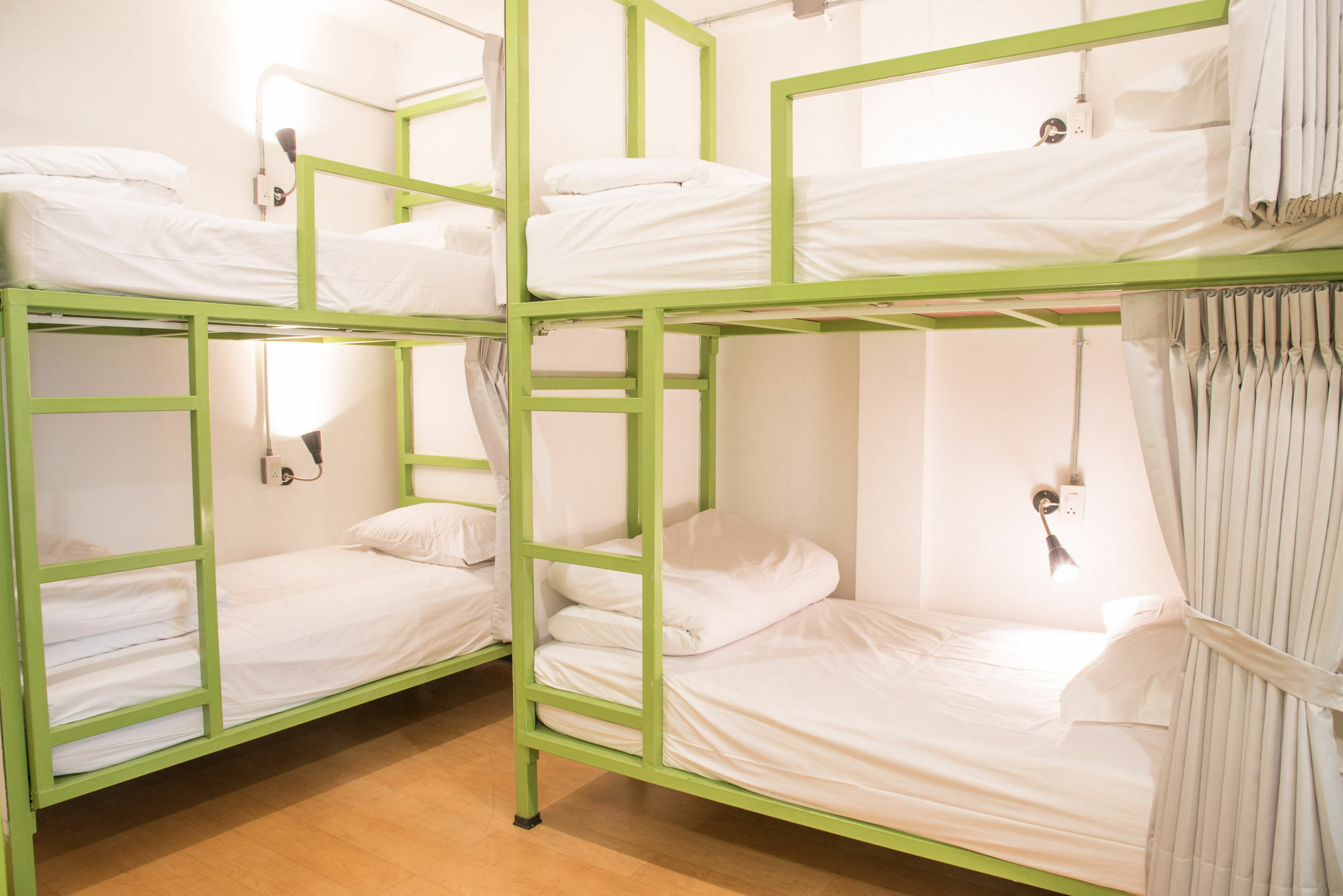 Ostello Bed & Body Bangkok Esterno foto
